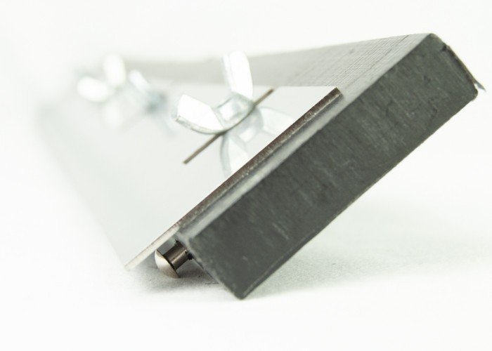 Pentrilo Adjustable Blade for Floor Spreader