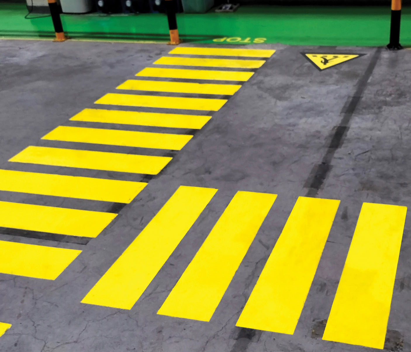 FLOOR PAINT NS BLACK RAL 9005