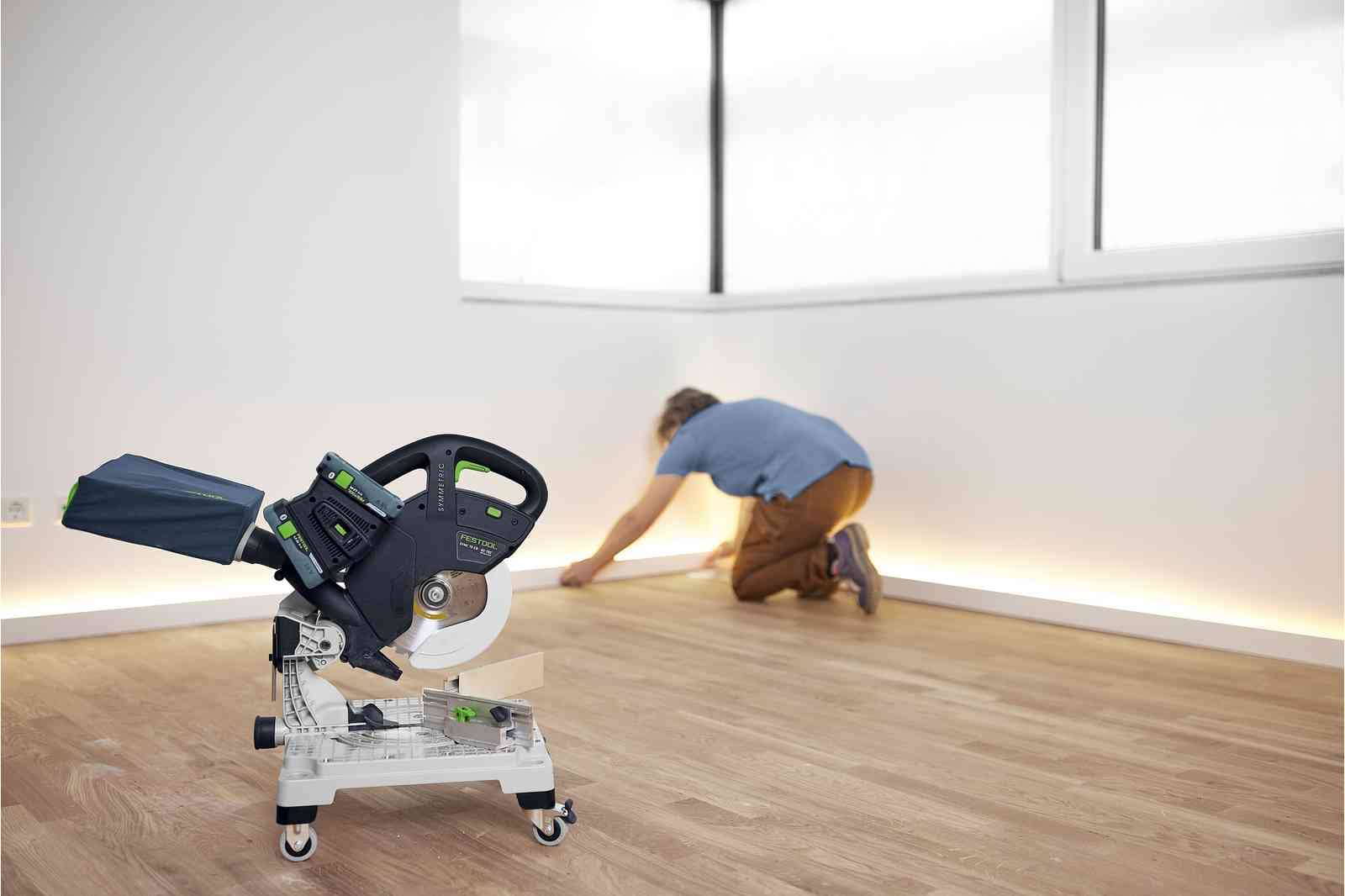 Festool ПРОМО Акумулаторен трион за летви SYMMETRIC SYMC 70 EB-Basic