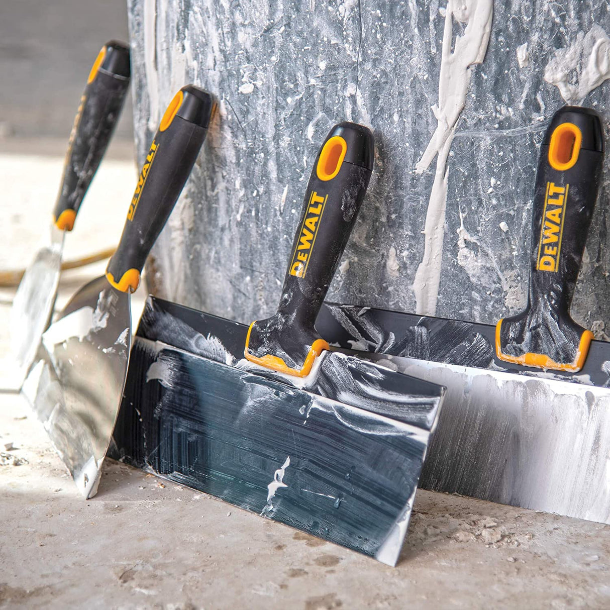DeWalt професионален инструмент в действие — професионална употреба