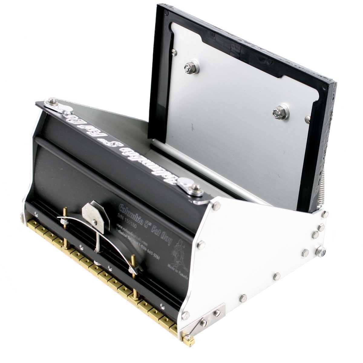 COLUMBIA Inside Track Fat Boy Box 8"