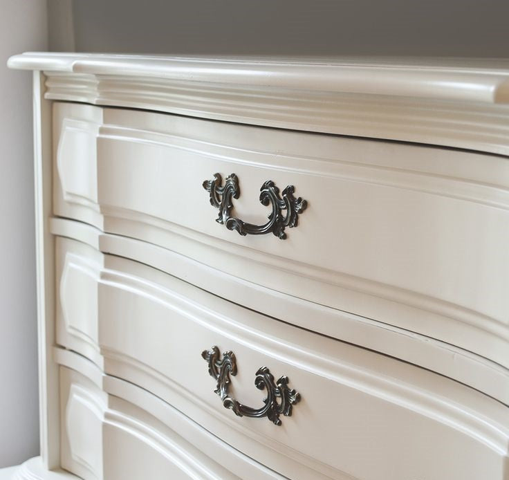 Chalky Finish Furniture Paint Spray/ Antiq White