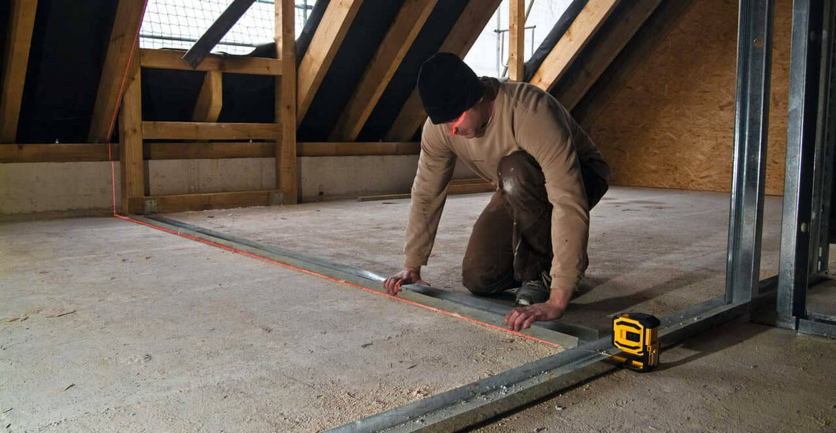STABILA LAX 300 cross line plus plumb point laser