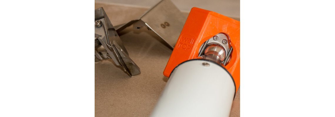 Wall-Top спринцовка и ъглова шпакла с пружина-флъшер 8см.