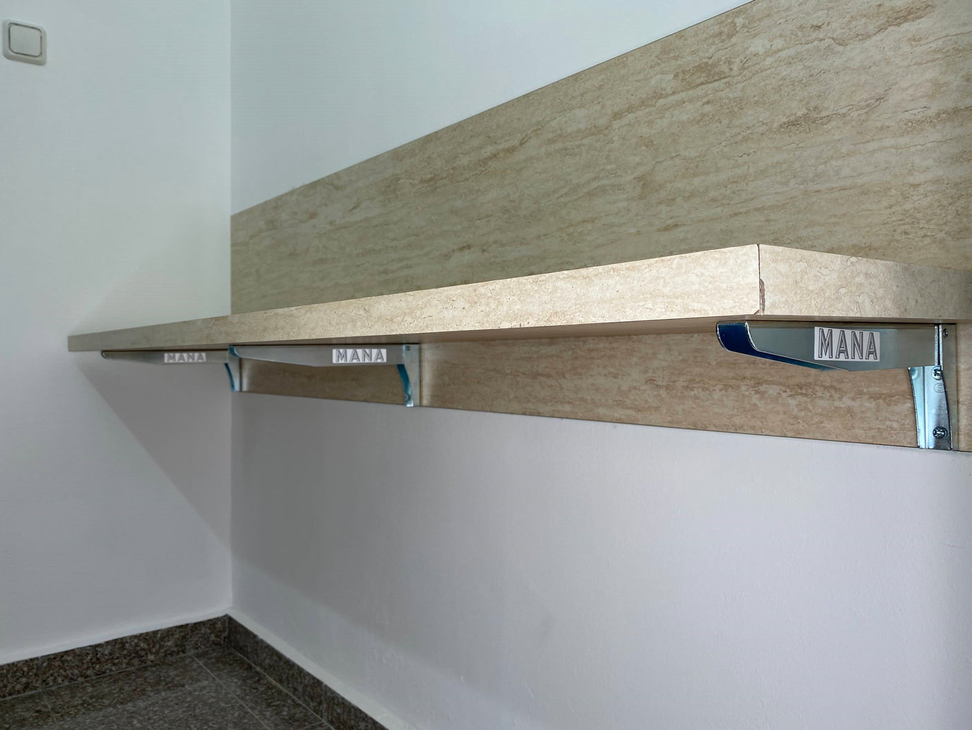 Folding table mechanism