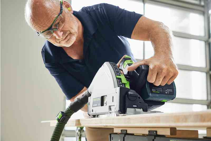 Festool Акумулаторен потъващ циркулярен трион TSC 55 KEB-Basic