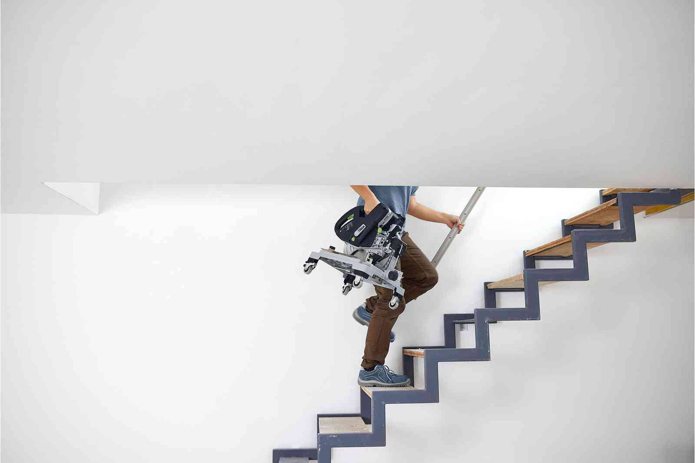 Festool Акумулаторен трион за летви SYMMETRIC SYMC 70 EB-Basic