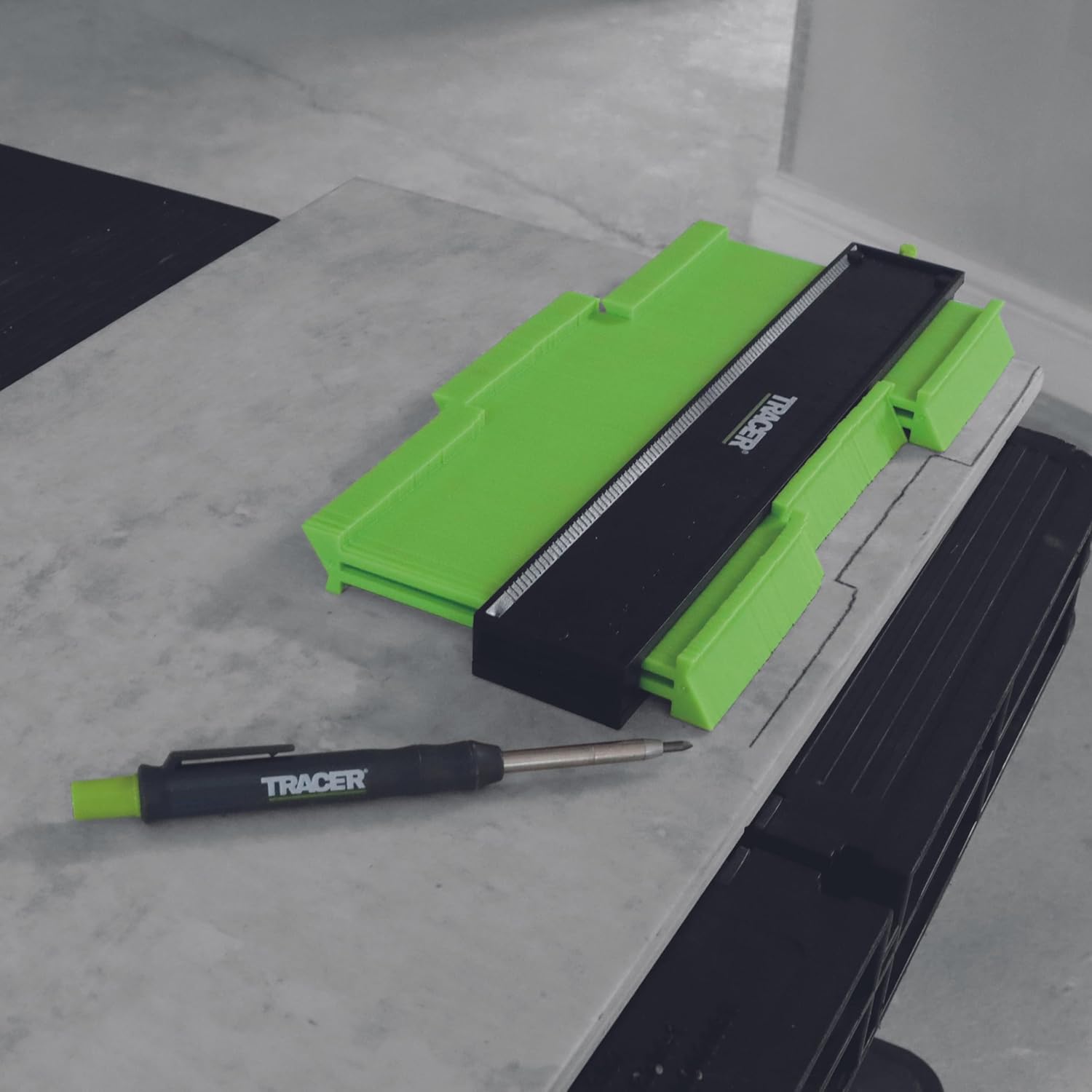 TRACER Шаблон 250mm (10”) с молив