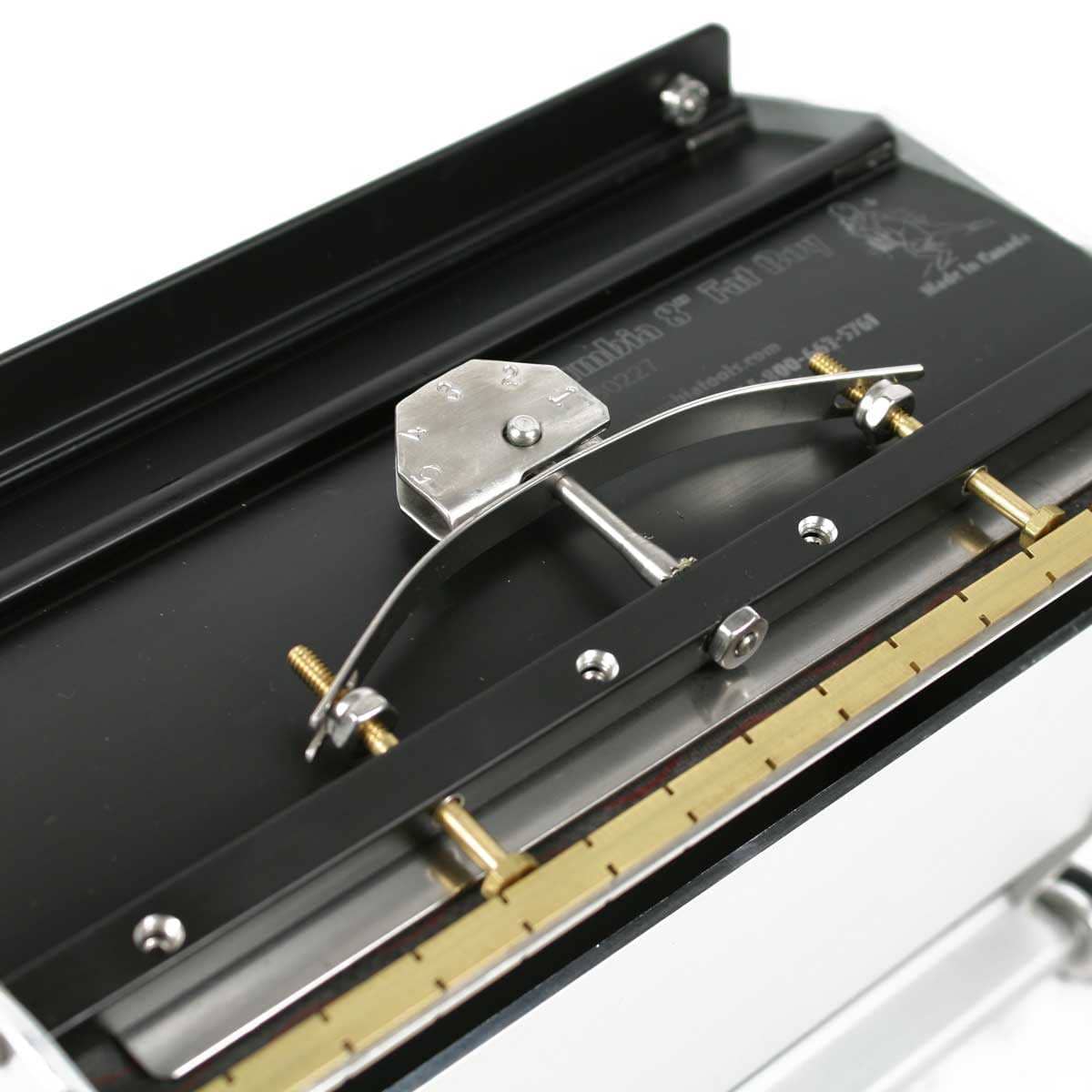 Кутия за шпакловане COLUMBIA FAT BOY 8"