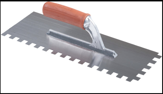 Raimondi назъбена маламашка с гумена дръжка 36×13 см, 10×10 мм