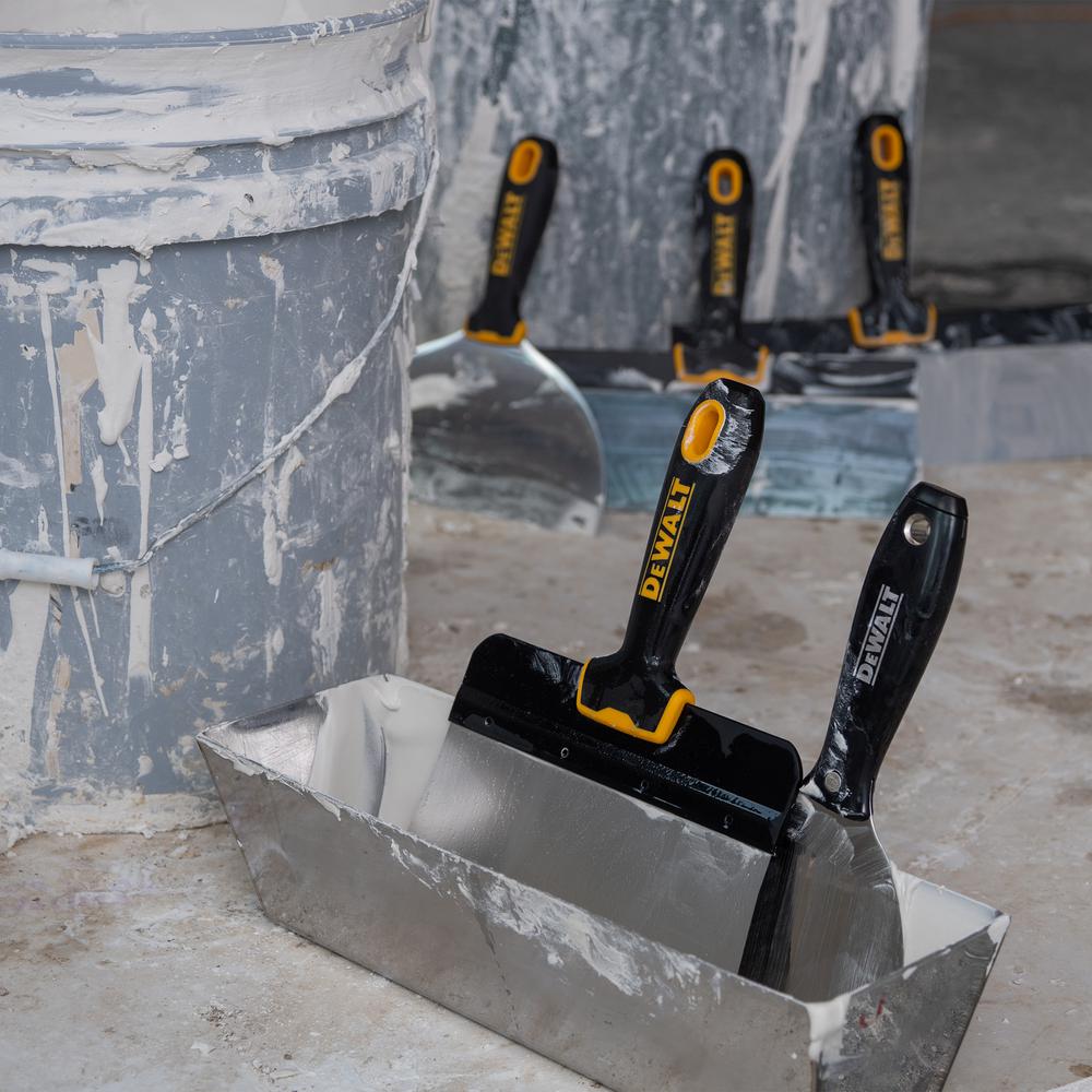 DeWalt професионален инструмент в действие — професионална употреба