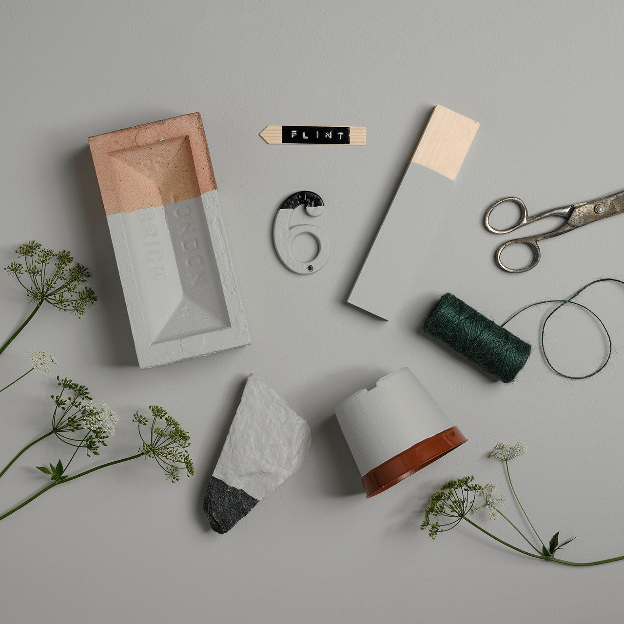 Rust Oleum Тебеширена боя за градинa/Flint 750ml